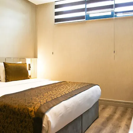 Sky Hill Hotel
