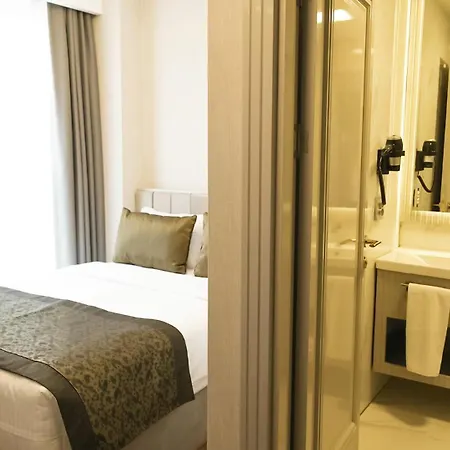 Hotel Sky Hill