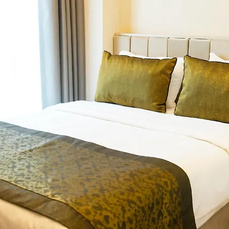 Hotel Sky Hill