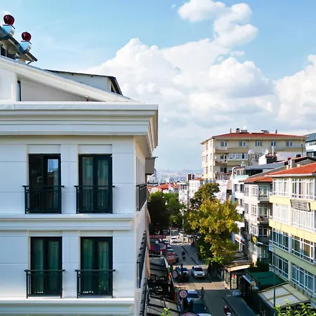 Ξενοδοχείο Sky Hill 4*
